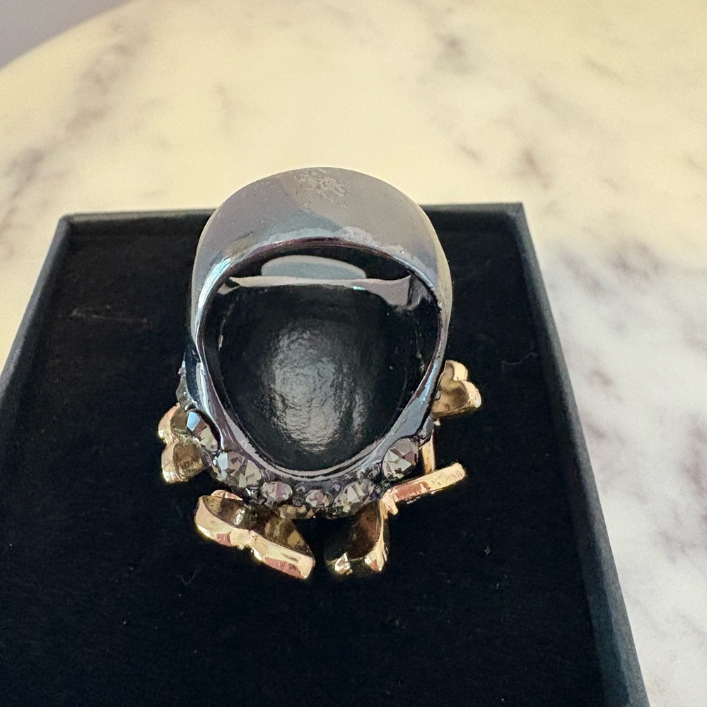 Unique Skull Statement Ring w/ Gold Butterflies, Size 8 - Picture 12 of 16